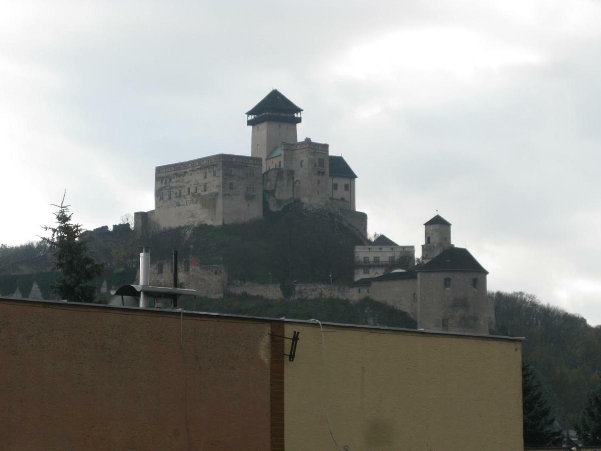 Privát na Sihoti 1 Apartamento Trenčín Exterior foto